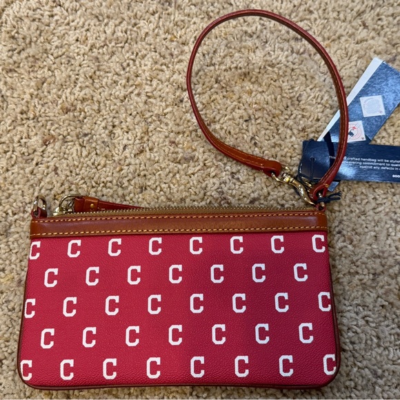 NWT Dooney & Bourke “C” wristlet